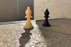תום-מעודד