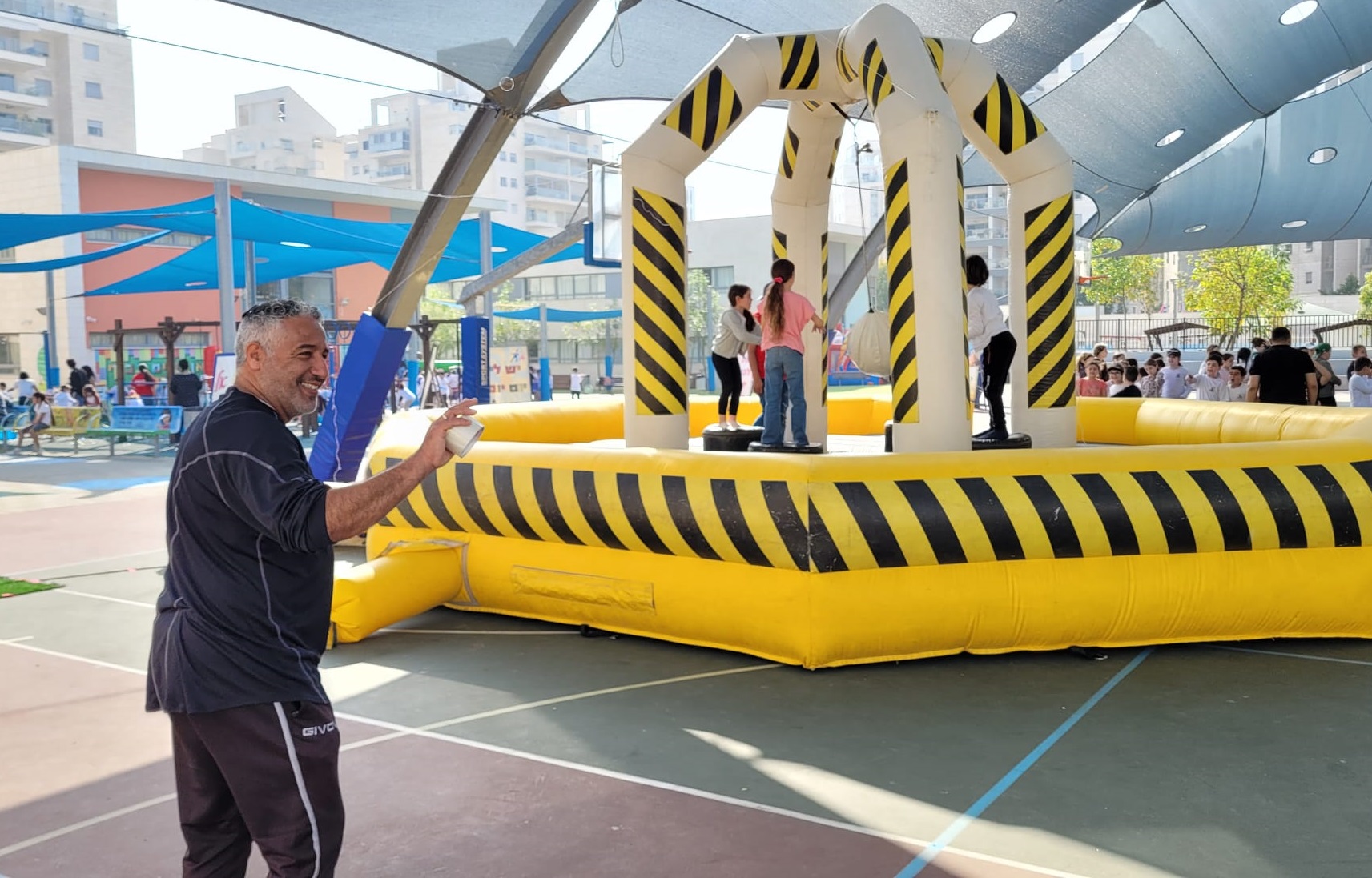 גביר חממי אב הבית של ניצני המדע