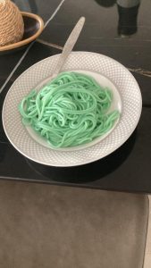 פסטה צבעונית