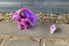 עד  שלצ'אחלולה נמאס והיא עזבה את הלו קיטי