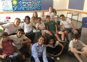 מסכמים את המחזור הראשון של מגזין "ניצוצות"