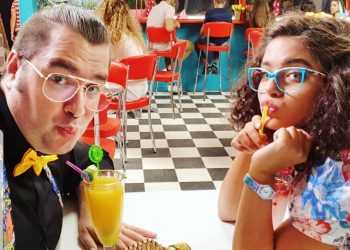 מבימת הנוער ברחובות ועד לנועה קירל