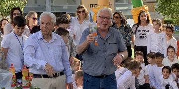 חניך צופים, מורה ופנסיונרית נפגשו כדי להטיס רקטה