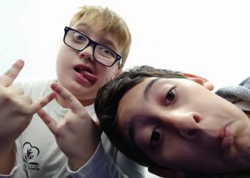 איגואנה ואריה עושים פוזות במיוחד בשבילנו