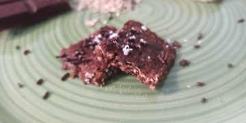 בראוניז מושלםםםםם ועוגיות שיבולת שועל משלושה מצרכים בלבד, ללא אפייה!