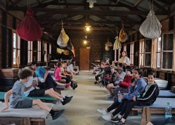 המעפילים באים