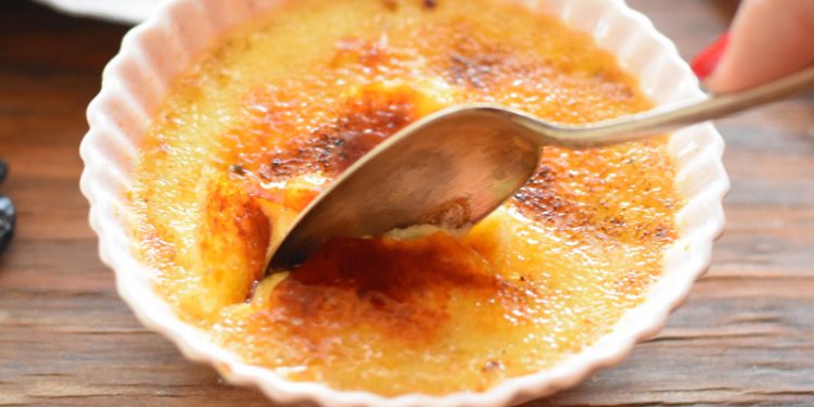 קרם ברולה ב-5 עד 10 דקות!