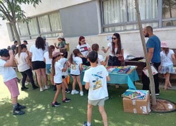 דוכן החלפת הספרים